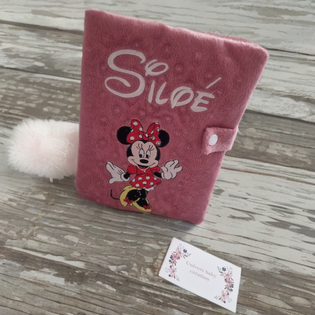 Protège carnet personnalisé en minky- Motif Minnie - Cadeau naissance unique