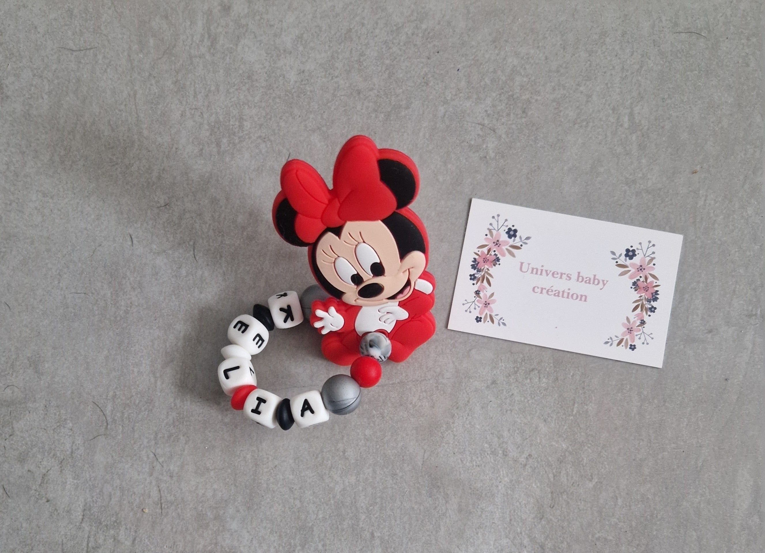 🦷 Anneau de dentition personnalisé bébé – Minnie Mouse rouge – Silicone alimentaire